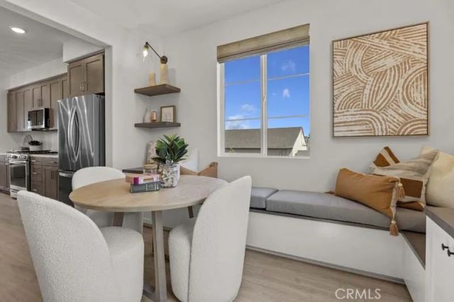 111 Evergreen Lane, Claremont, CA 91711