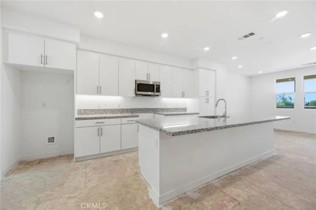 111 Evergreen Lane, Claremont, CA 91711