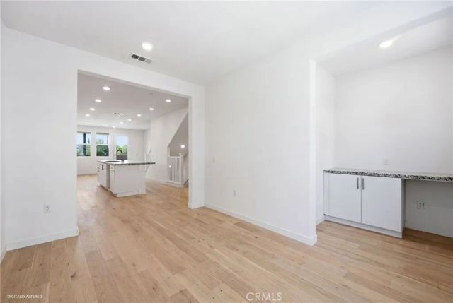 111 Evergreen Lane, Claremont, CA 91711