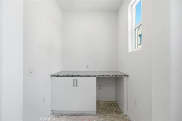 111 Evergreen Lane, Claremont, CA 91711