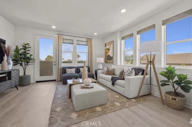 111 Evergreen Lane, Claremont, CA 91711