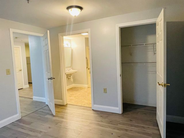 40 Eastern Ave Apt 104, Manchester, NH 03104