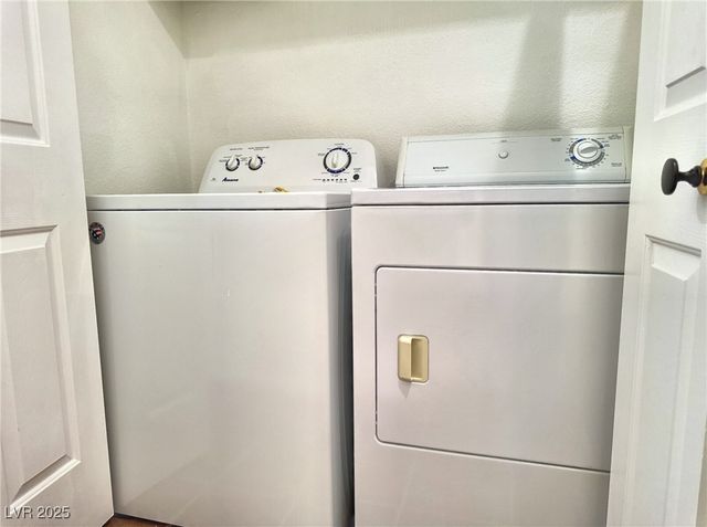 7812 Blue Charm Avenue, Las Vegas, NV 89149