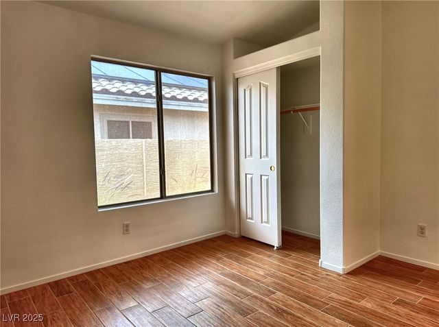 7812 Blue Charm Avenue, Las Vegas, NV 89149