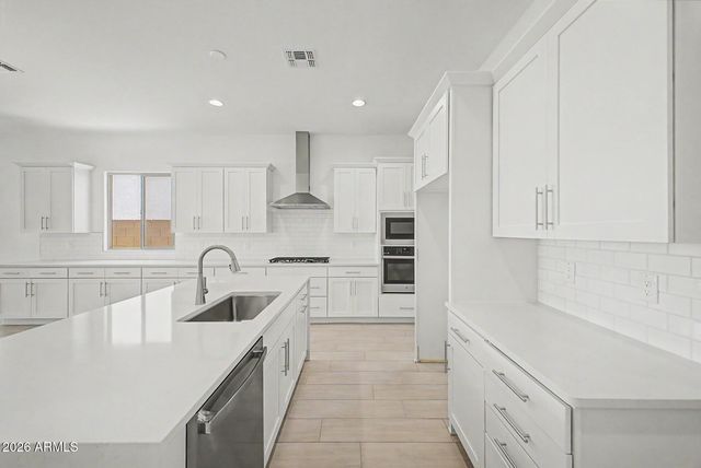 18535 W LAURIE Lane, Waddell, AZ 85355