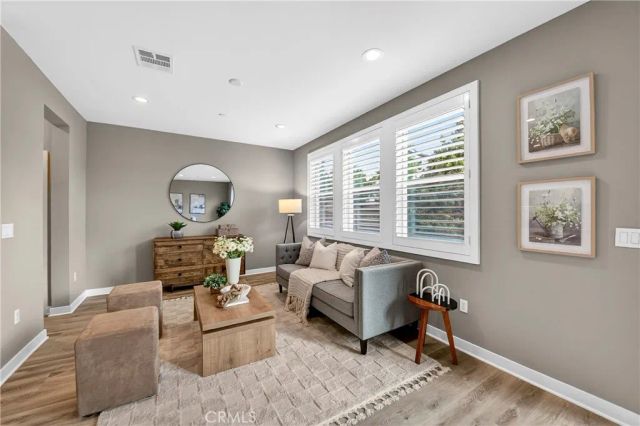 5372 Harvard Way, Cypress, CA 90630