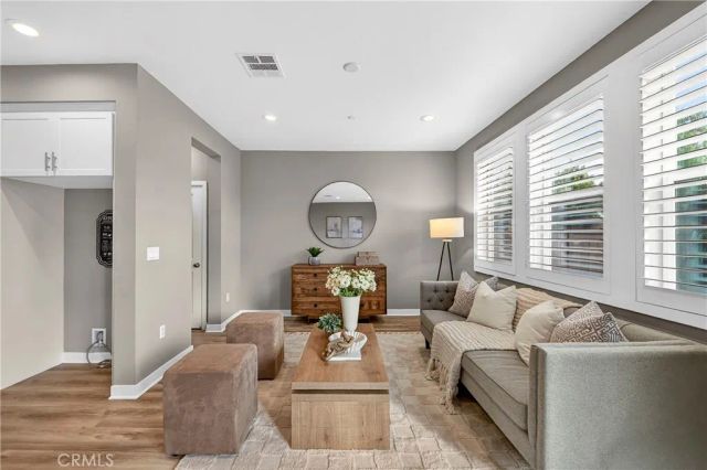 5372 Harvard Way, Cypress, CA 90630