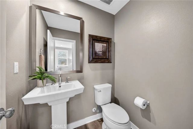 5372 Harvard Way, Cypress, CA 90630