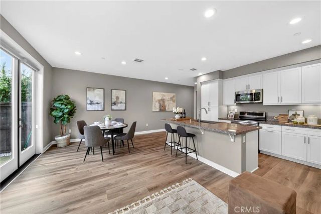 5372 Harvard Way, Cypress, CA 90630