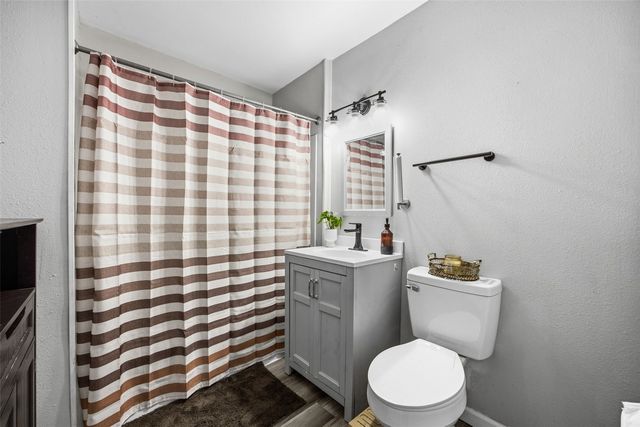 258 12th Street NW, Cedar Rapids, IA 52405