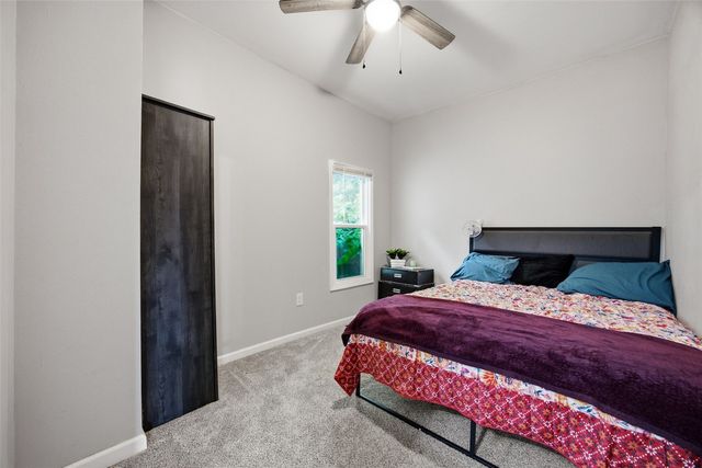 258 12th Street NW, Cedar Rapids, IA 52405