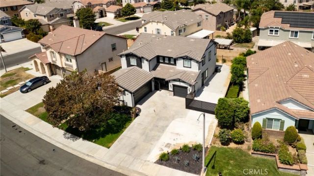 12460 Black Horse, Eastvale, CA 91752