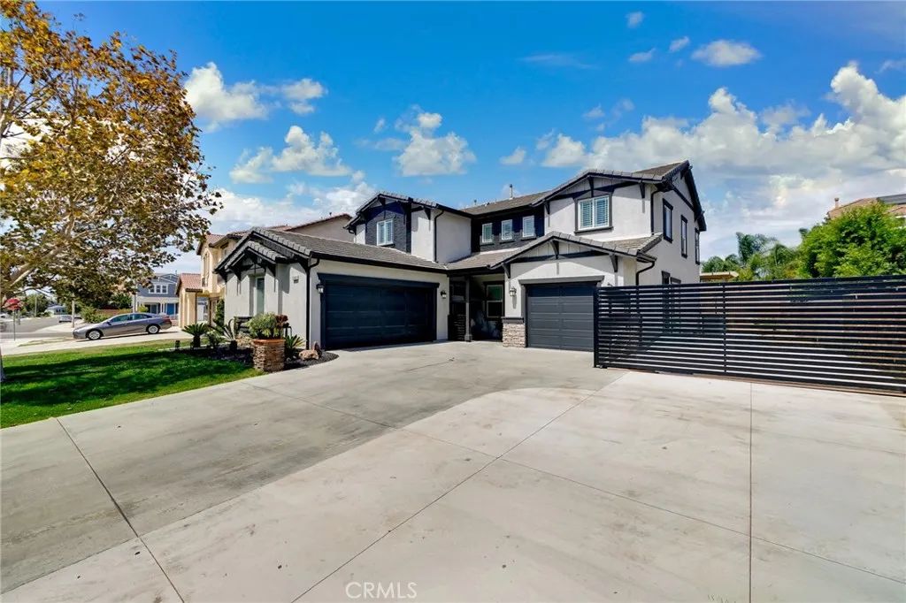 12460 Black Horse, Eastvale, CA 91752