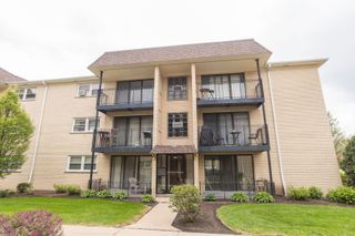 6561 N Harlem Avenue 3E, Chicago, IL 60631