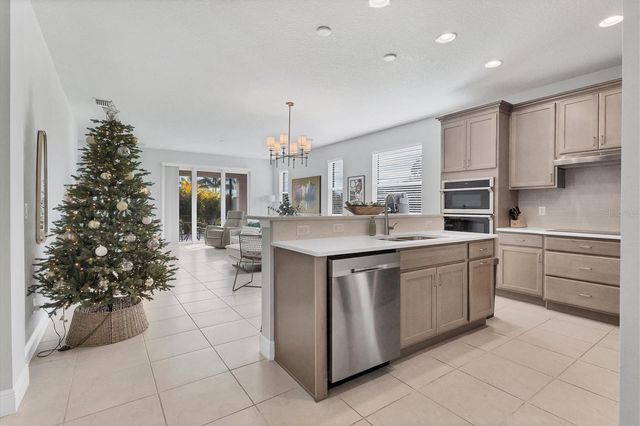 123 OKEEFFE CIRCLE, Bradenton, FL 34212