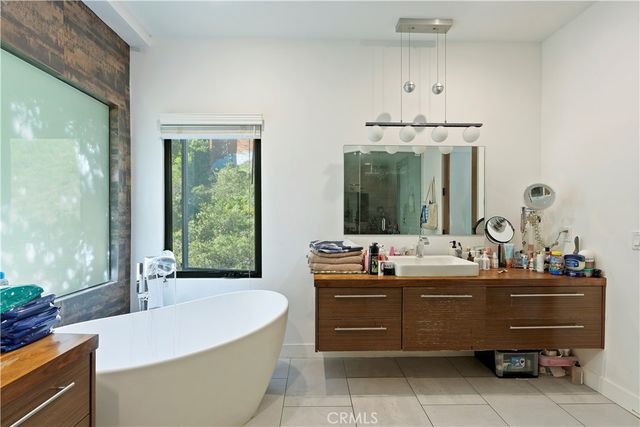 1414 Dawnridge Drive, Beverly Hills, CA 90210