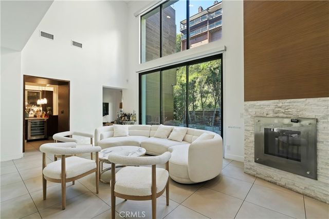 1414 Dawnridge Drive, Beverly Hills, CA 90210