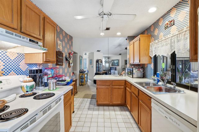 1127 E Seminole Avenue 9c, Jupiter, FL 33477