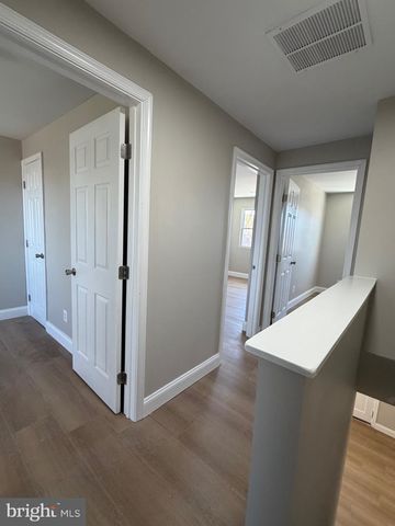 212 W RIVERVIEW RD, Baltimore, MD 21225