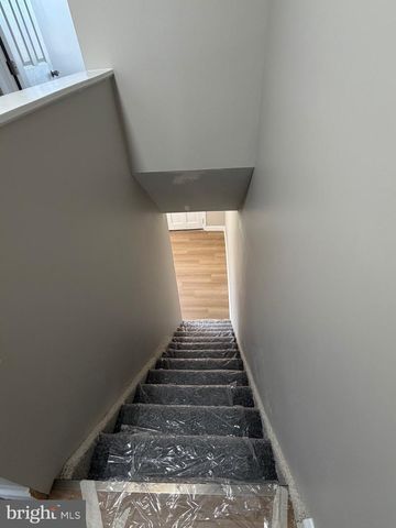 212 W RIVERVIEW RD, Baltimore, MD 21225