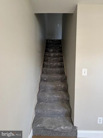 212 W RIVERVIEW RD, Baltimore, MD 21225