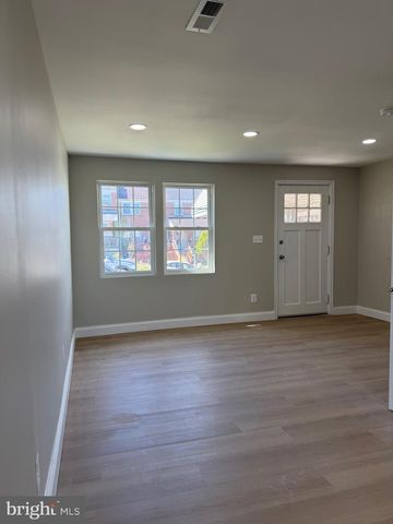 212 W RIVERVIEW RD, Baltimore, MD 21225