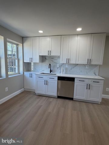 212 W RIVERVIEW RD, Baltimore, MD 21225