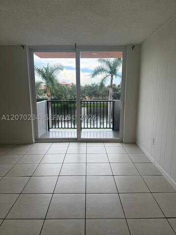 2075 NE 164th St 302, North Miami Beach, FL 33162
