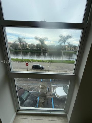 2075 NE 164th St 302, North Miami Beach, FL 33162