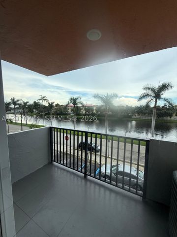 2075 NE 164th St 302, North Miami Beach, FL 33162