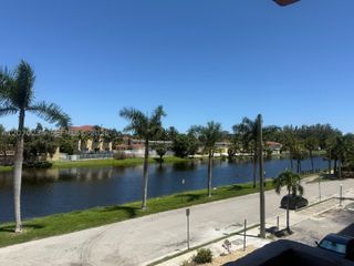 2075 NE 164th St 302, North Miami Beach, FL 33162