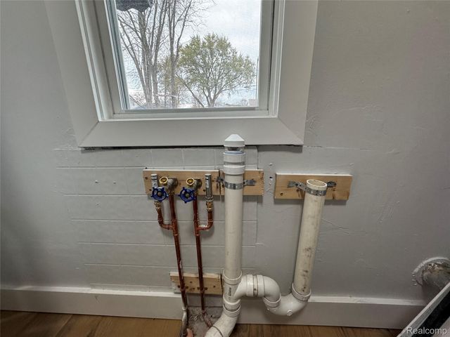 23960 Trombley Street, Clinton Charter Township, MI 48035