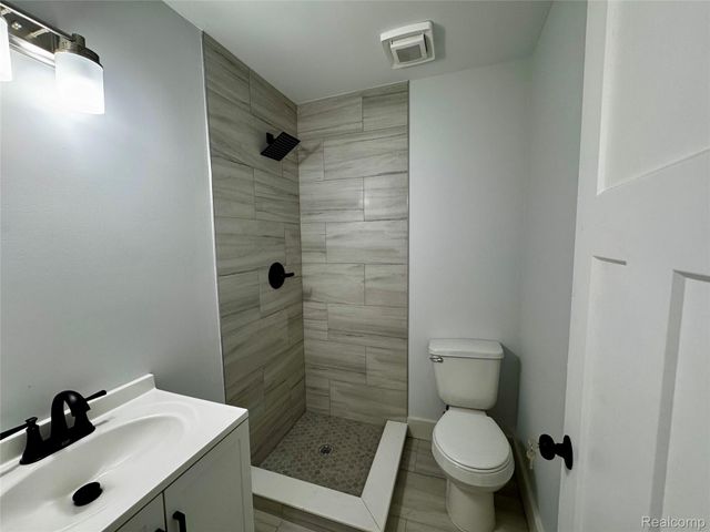 23960 Trombley Street, Clinton Charter Township, MI 48035