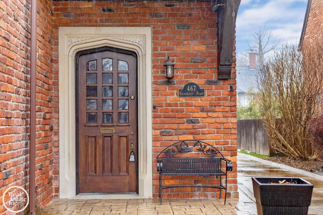 467 University Place, Grosse Pointe, MI 48230