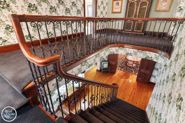 467 University Place, Grosse Pointe, MI 48230