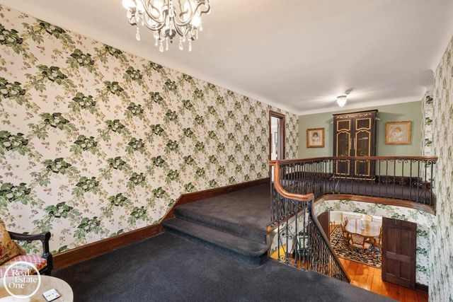 467 University Place, Grosse Pointe, MI 48230