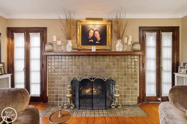 467 University Place, Grosse Pointe, MI 48230