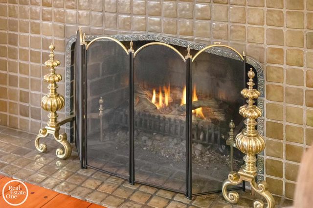 467 University Place, Grosse Pointe, MI 48230