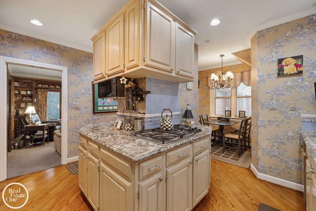 467 University Place, Grosse Pointe, MI 48230