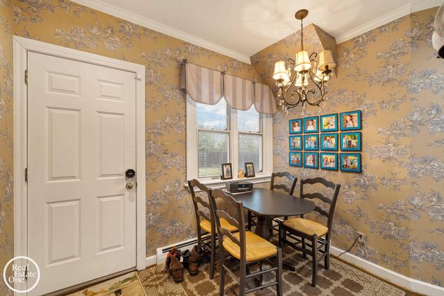 467 University Place, Grosse Pointe, MI 48230