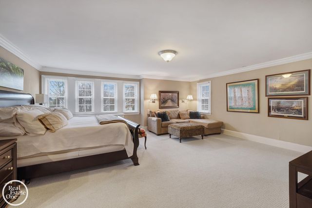 467 University Place, Grosse Pointe, MI 48230