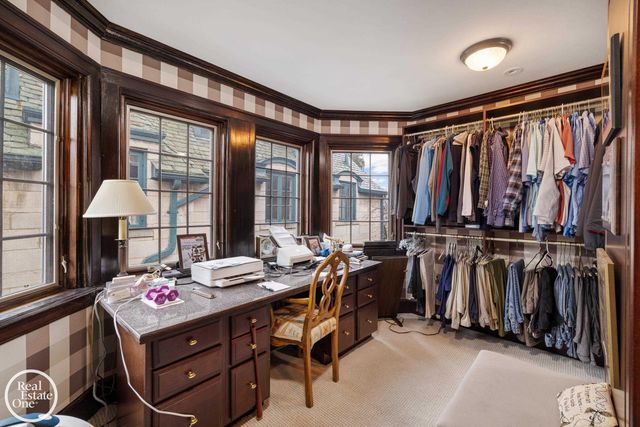 467 University Place, Grosse Pointe, MI 48230