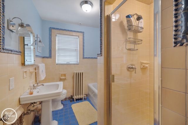 467 University Place, Grosse Pointe, MI 48230