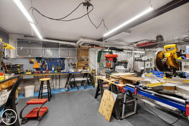 467 University Place, Grosse Pointe, MI 48230