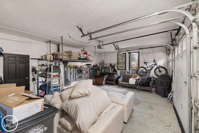 467 University Place, Grosse Pointe, MI 48230