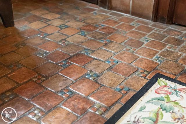 467 University Place, Grosse Pointe, MI 48230