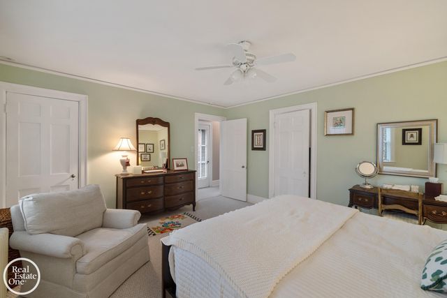 467 University Place, Grosse Pointe, MI 48230