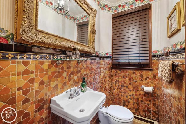 467 University Place, Grosse Pointe, MI 48230