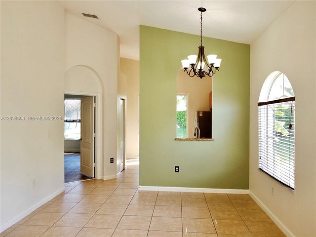 3910 NE 10th Dr, Homestead, FL 33033