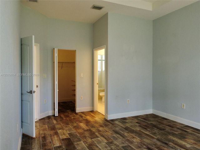 3910 NE 10th Dr, Homestead, FL 33033